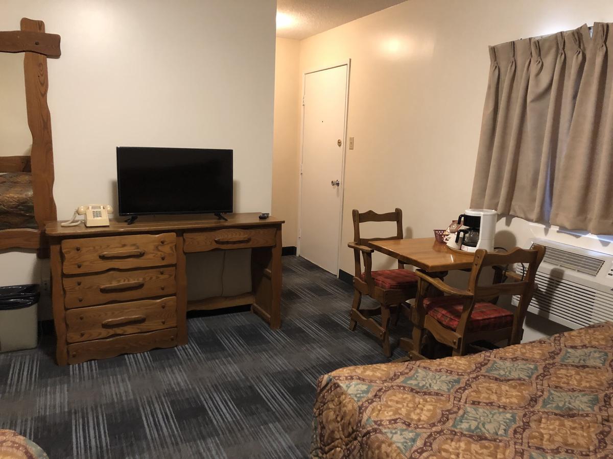 Agassiz Park Lodge - Under New Management McCreary Zewnętrze zdjęcie