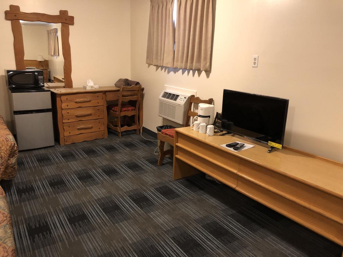 Agassiz Park Lodge - Under New Management McCreary Zewnętrze zdjęcie