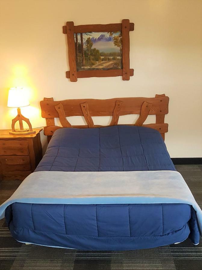 Agassiz Park Lodge - Under New Management McCreary Zewnętrze zdjęcie